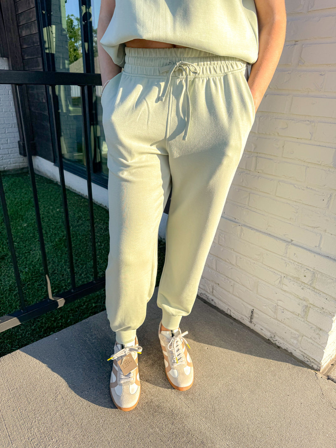 THE WEEKENDER SET JOGGERS
