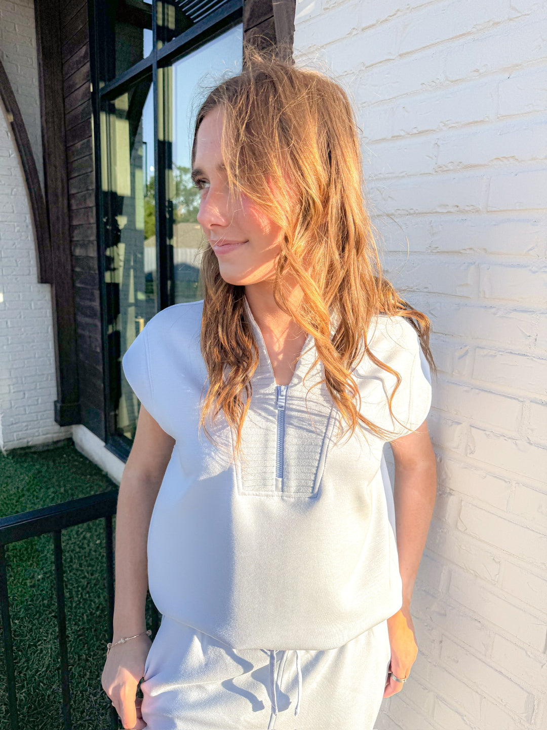 THE WEEKENDER SET TOP