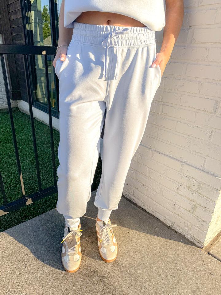 THE WEEKENDER SET JOGGERS