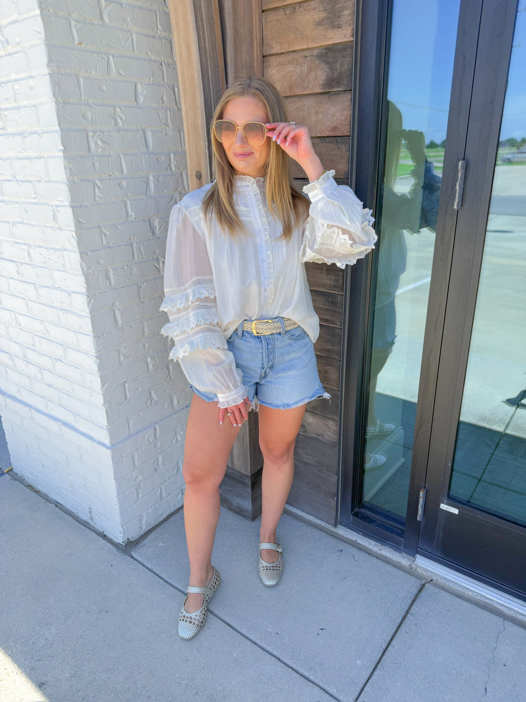 SWEET SERENITY LACE TRIM BUTTON DOWN