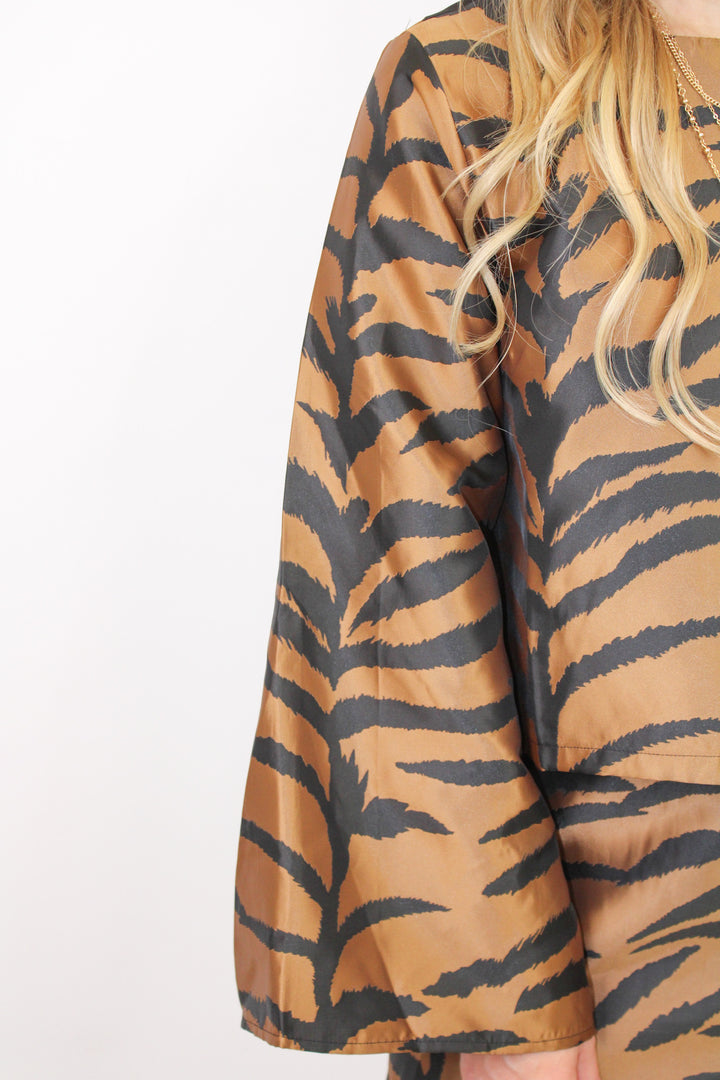 TIGER TERRITORY PRINTED SET TOP