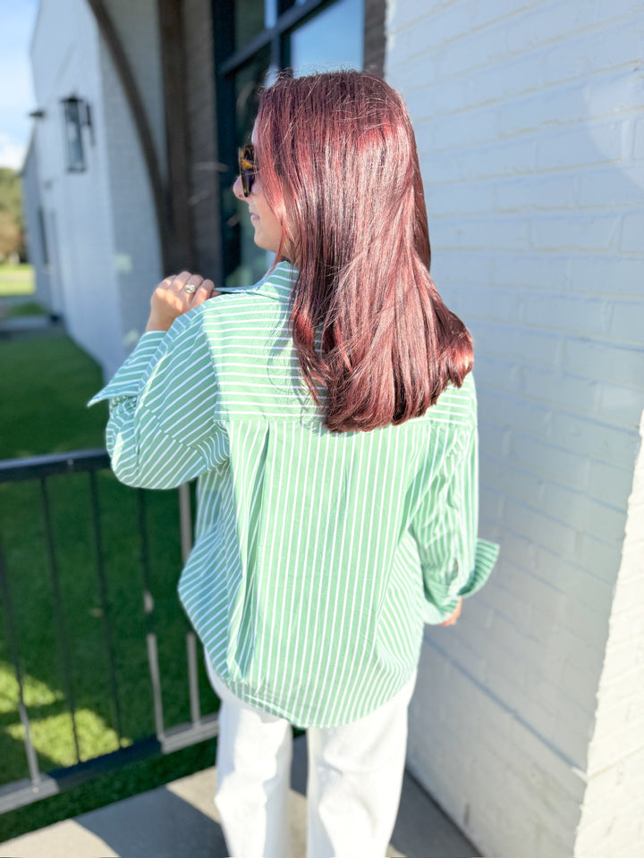 PISTACHIO BUTTON DOWN COLLARED TOP