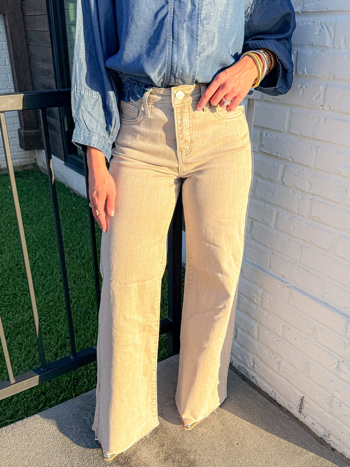 A LITTLE EXTRA SPARKLE HIGH RISE JEAN