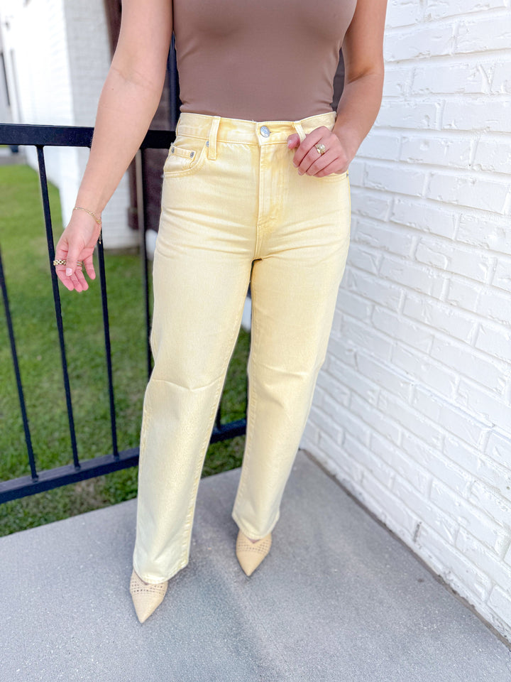 LEXI MID RISE BOWED STRAIGHT - DAY GLOW