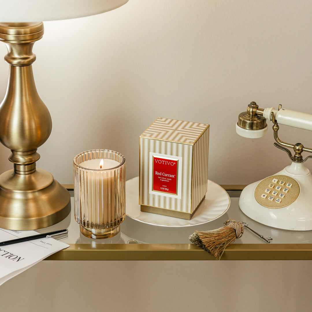 VOTIVO - RED CURRANT HOLIDAY CANDLE